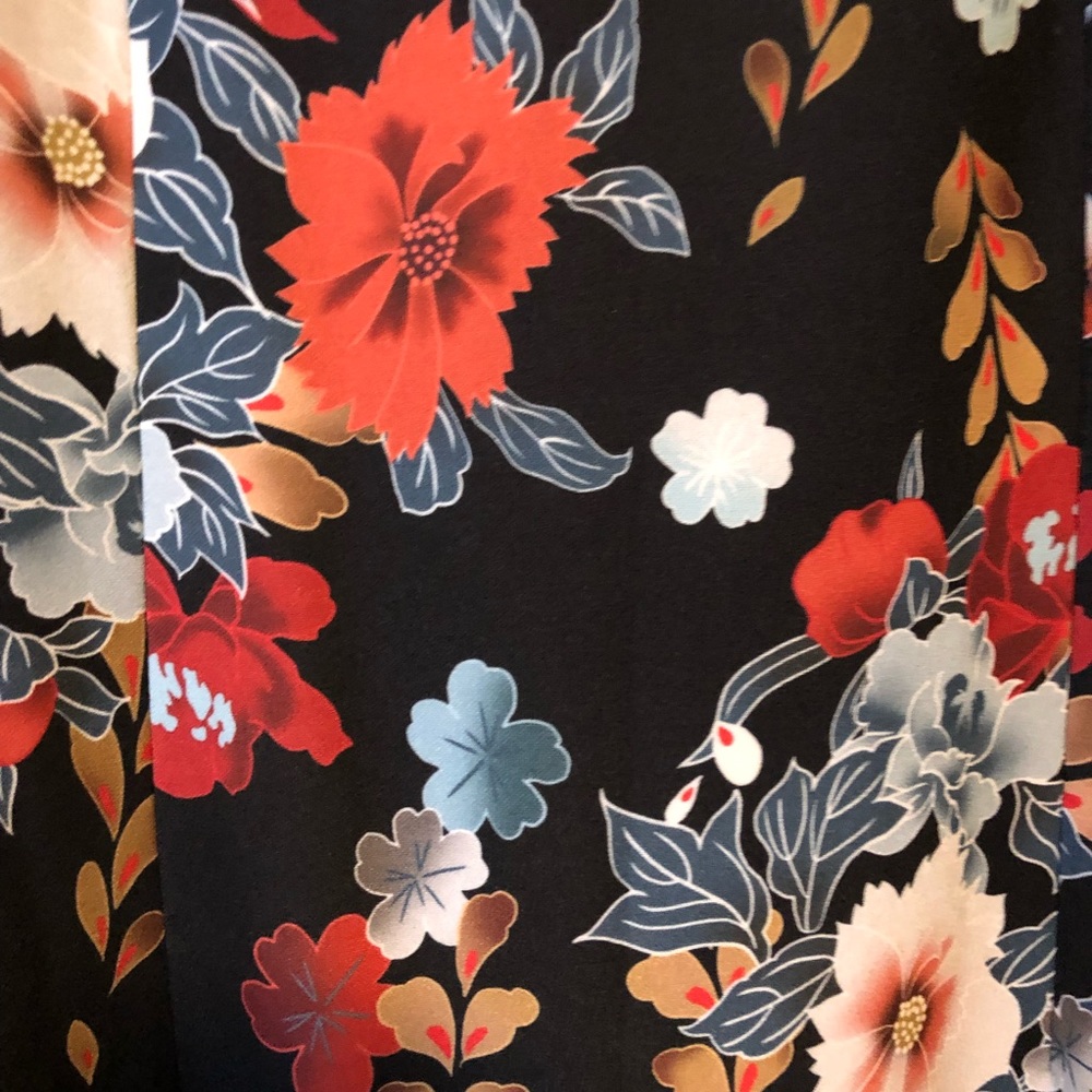 Almatrichi Black Floral Ruffle Sleeve Dress - XL - Picture 3 of 9